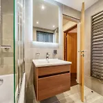 Apartment Modern Flat - Free Parking